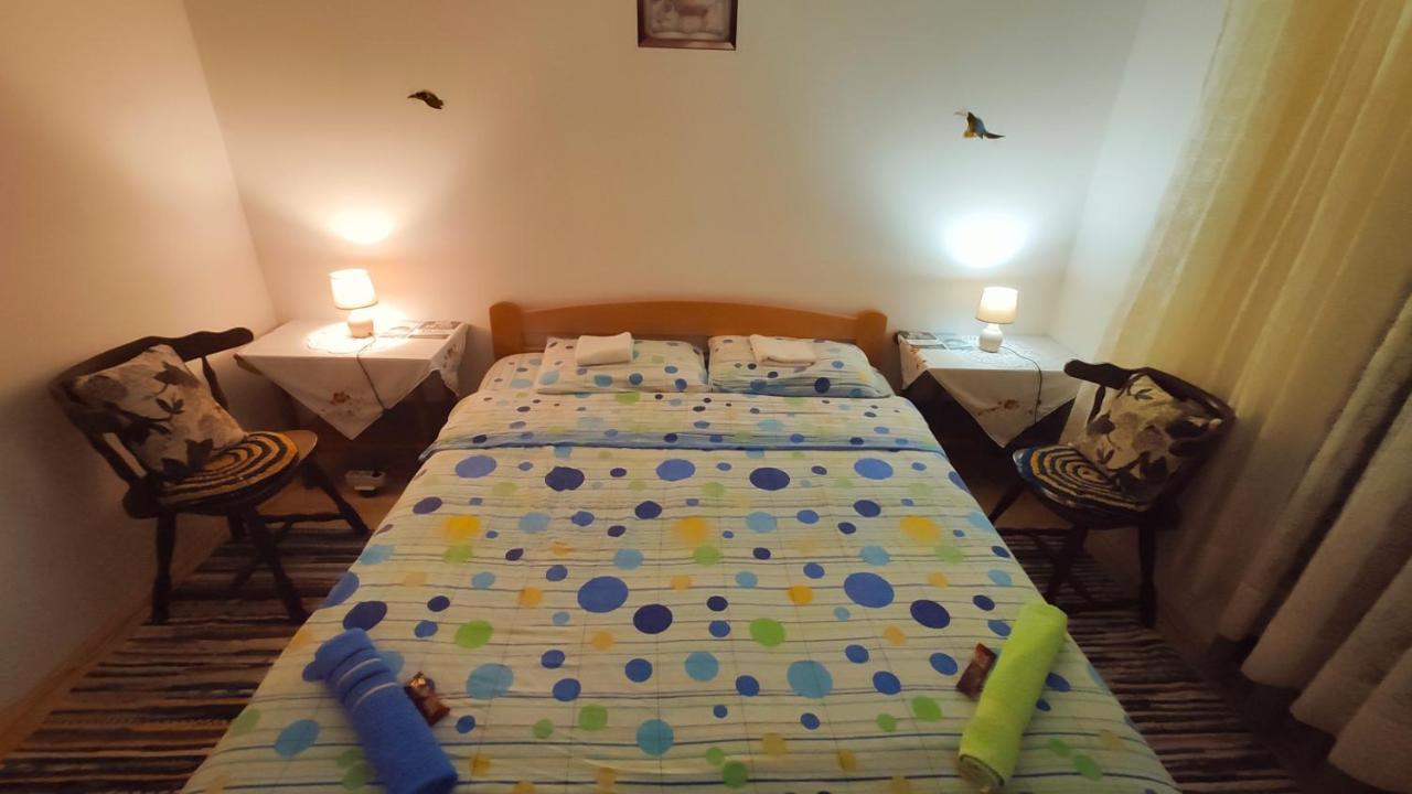Privatni Smjestaj "Mratinje" Casa de hóspedes Plužine Exterior foto