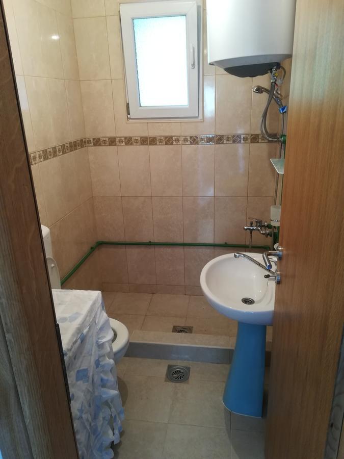 Privatni Smjestaj "Mratinje" Casa de hóspedes Plužine Exterior foto